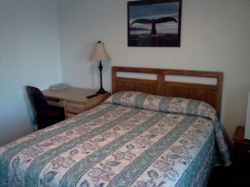 Borealis Inn Fairbanks Room photo