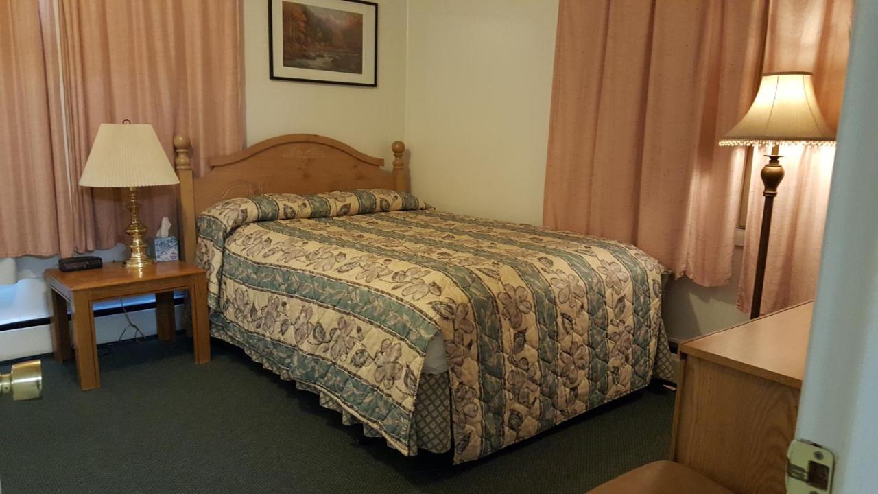 Borealis Inn Fairbanks Exterior photo